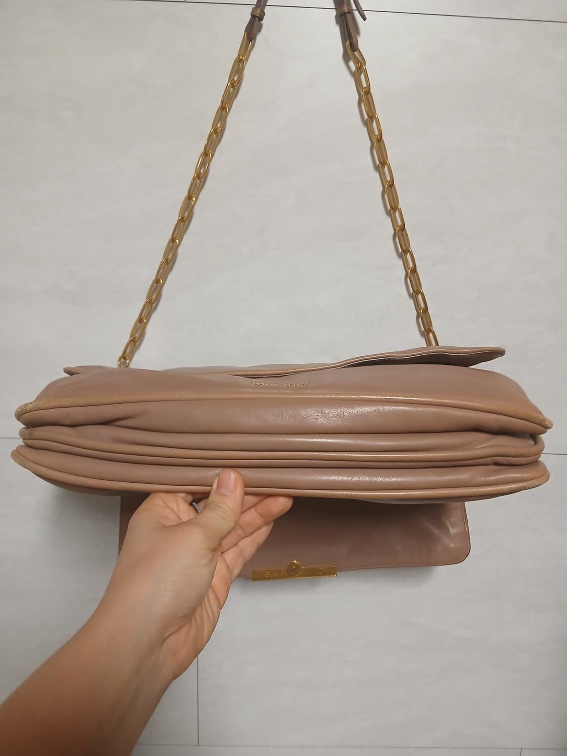 미우미우 체인 숄더백 상품이미지4