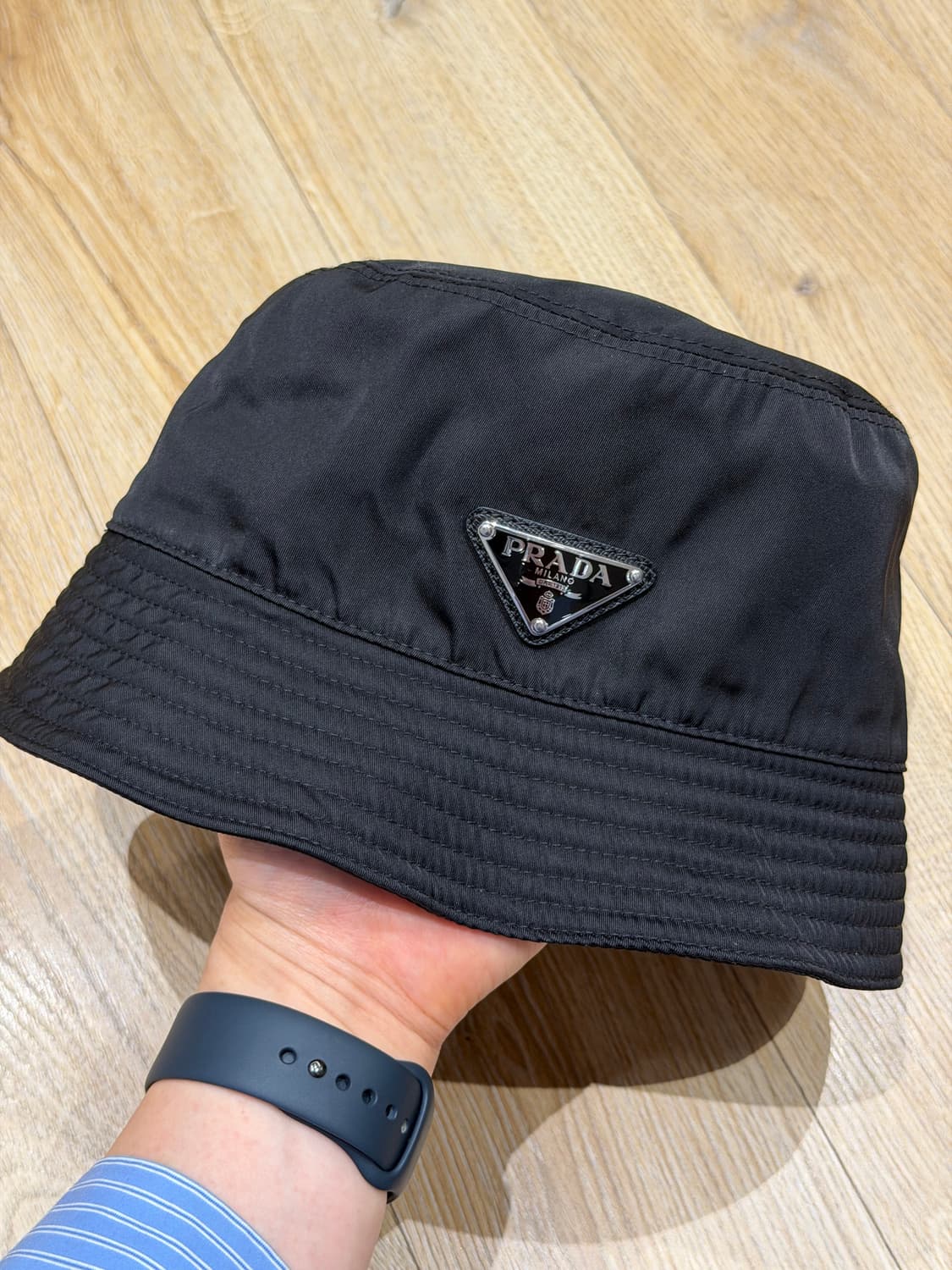 프라다 버킷햇 초판 XL 블랙 상품이미지1