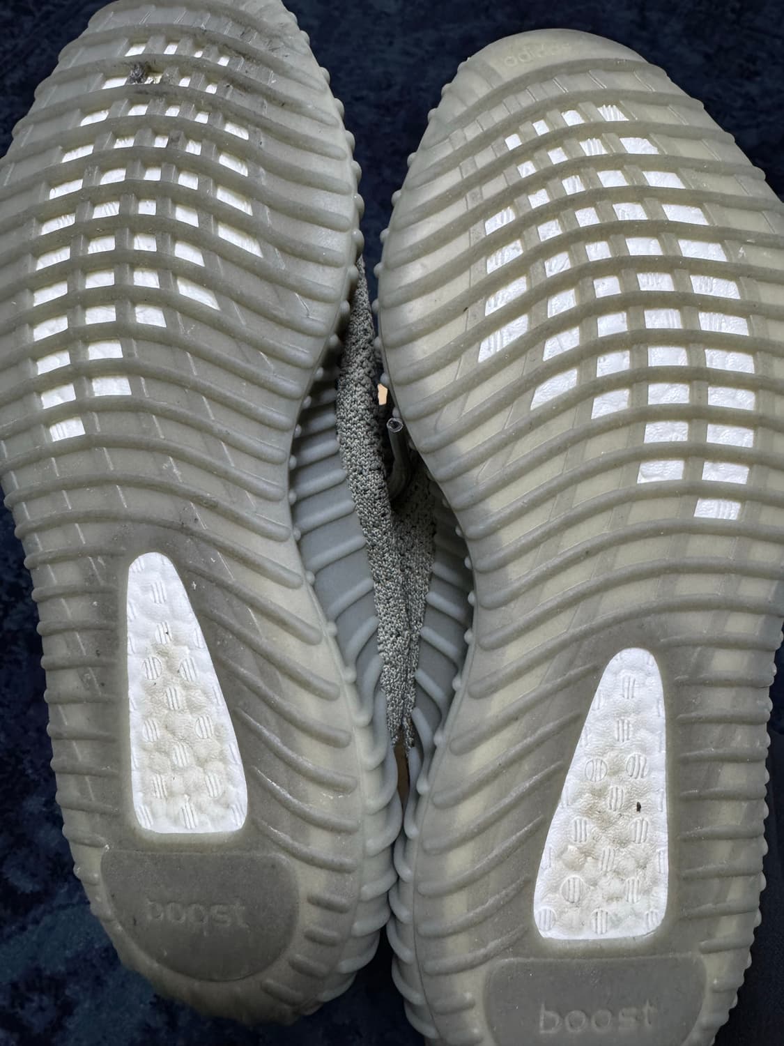 이지부스트 350 V2 그래닛 코어 블랙 상품이미지3