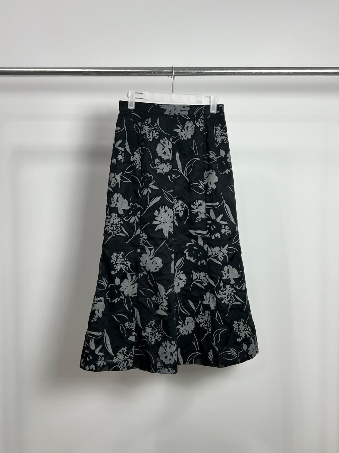 빈티지 패턴 롱 스커트 상품이미지1