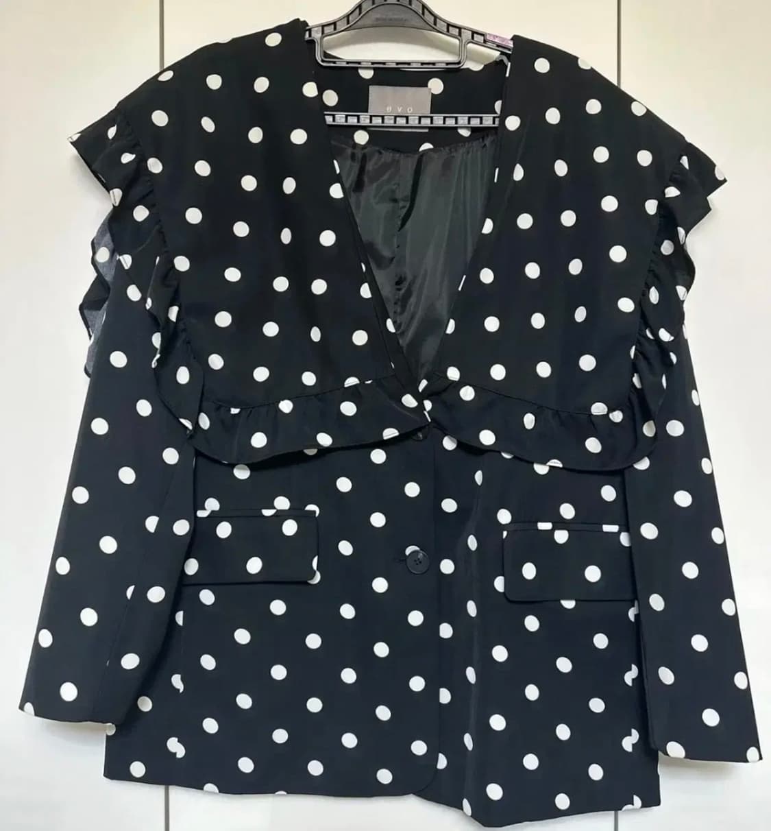 EVO 블랙 도트 프릴 자켓 상품이미지2