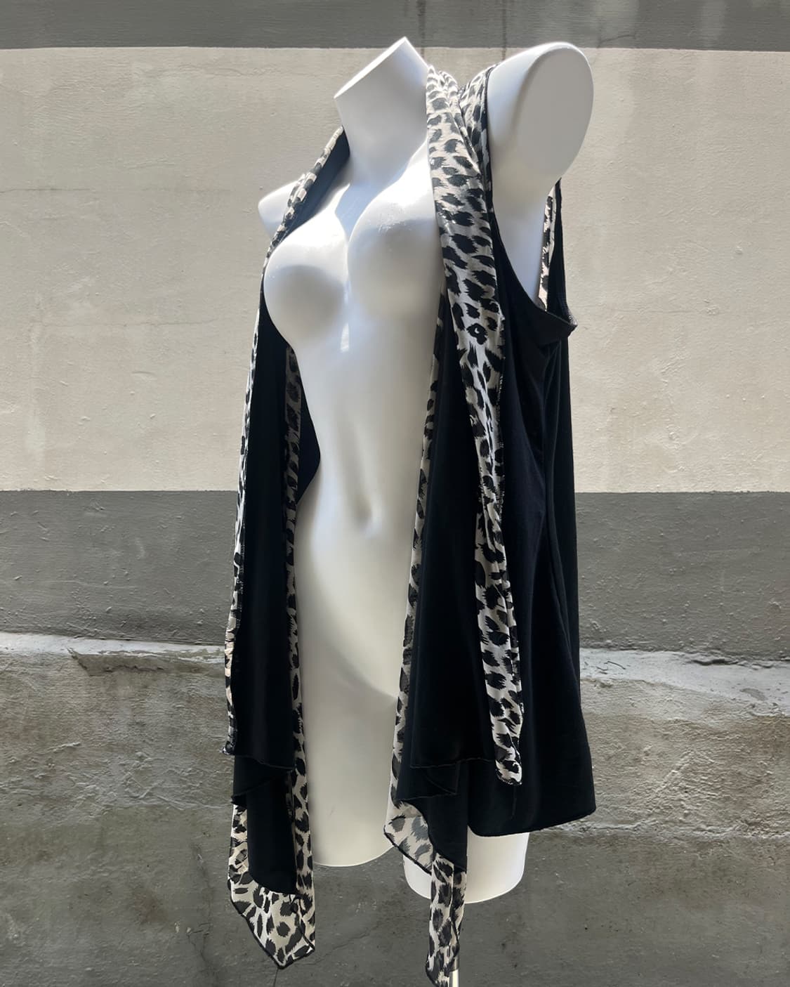Gyaru Leopard Draped Vest 상품이미지1