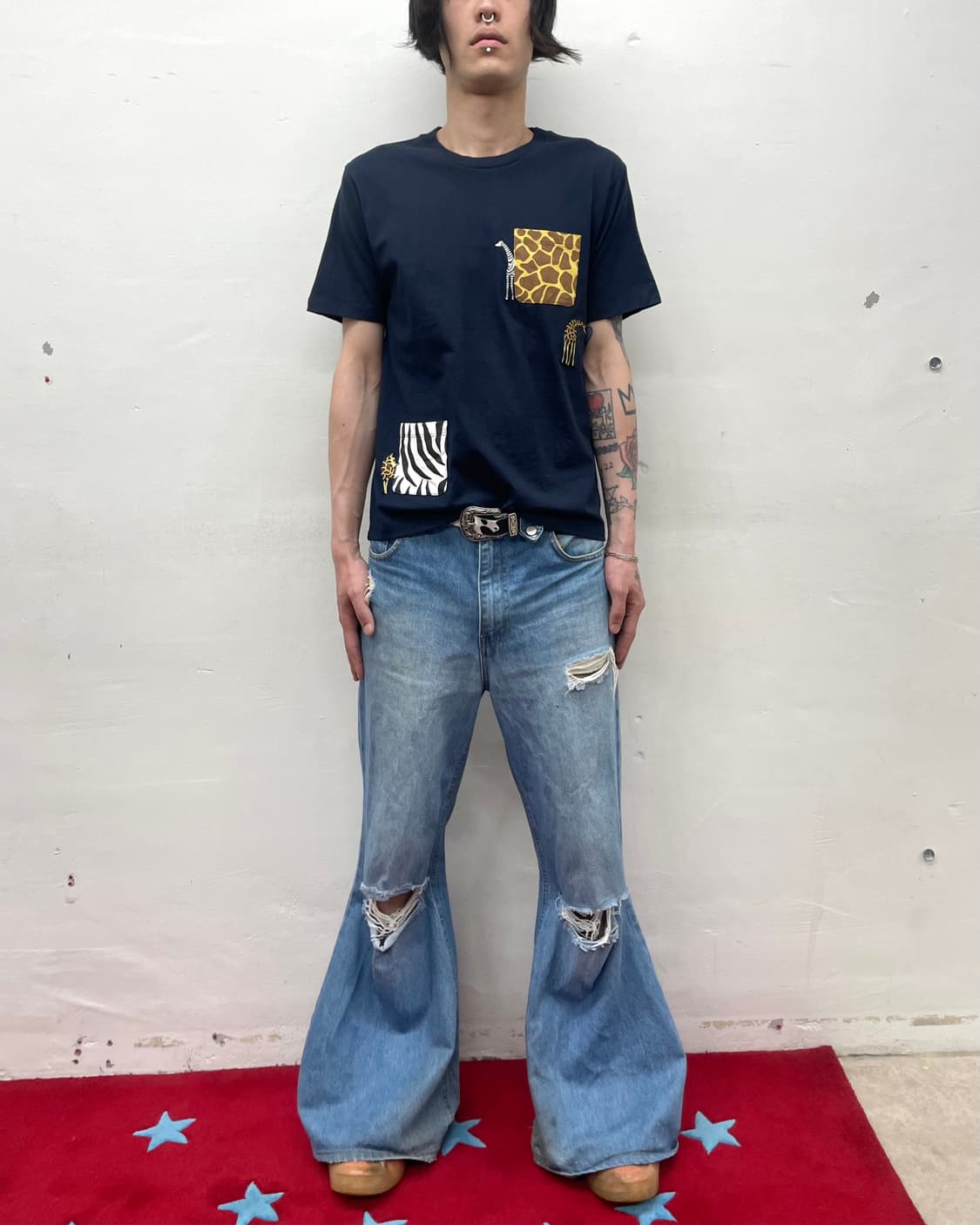 Giraffe Zebra Pocket Navy T-shirt 상품이미지6