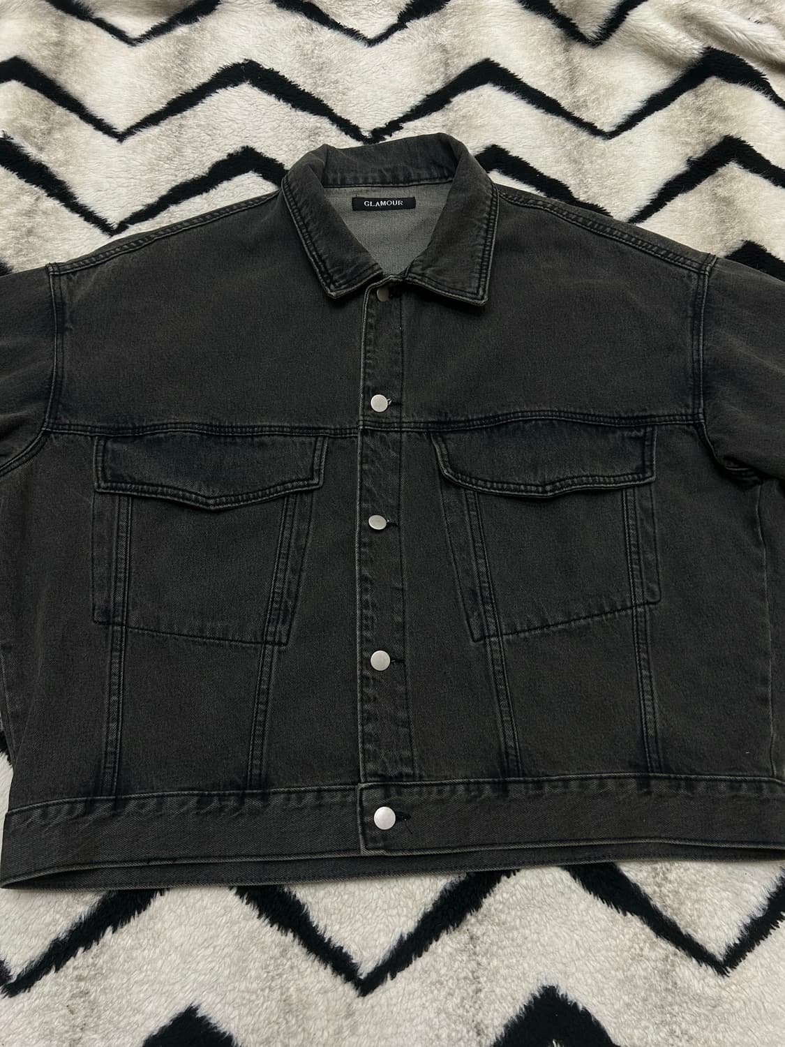 [실측2XL]Glamour 투포켓 흑청 데님 트러커 자켓 상품이미지2