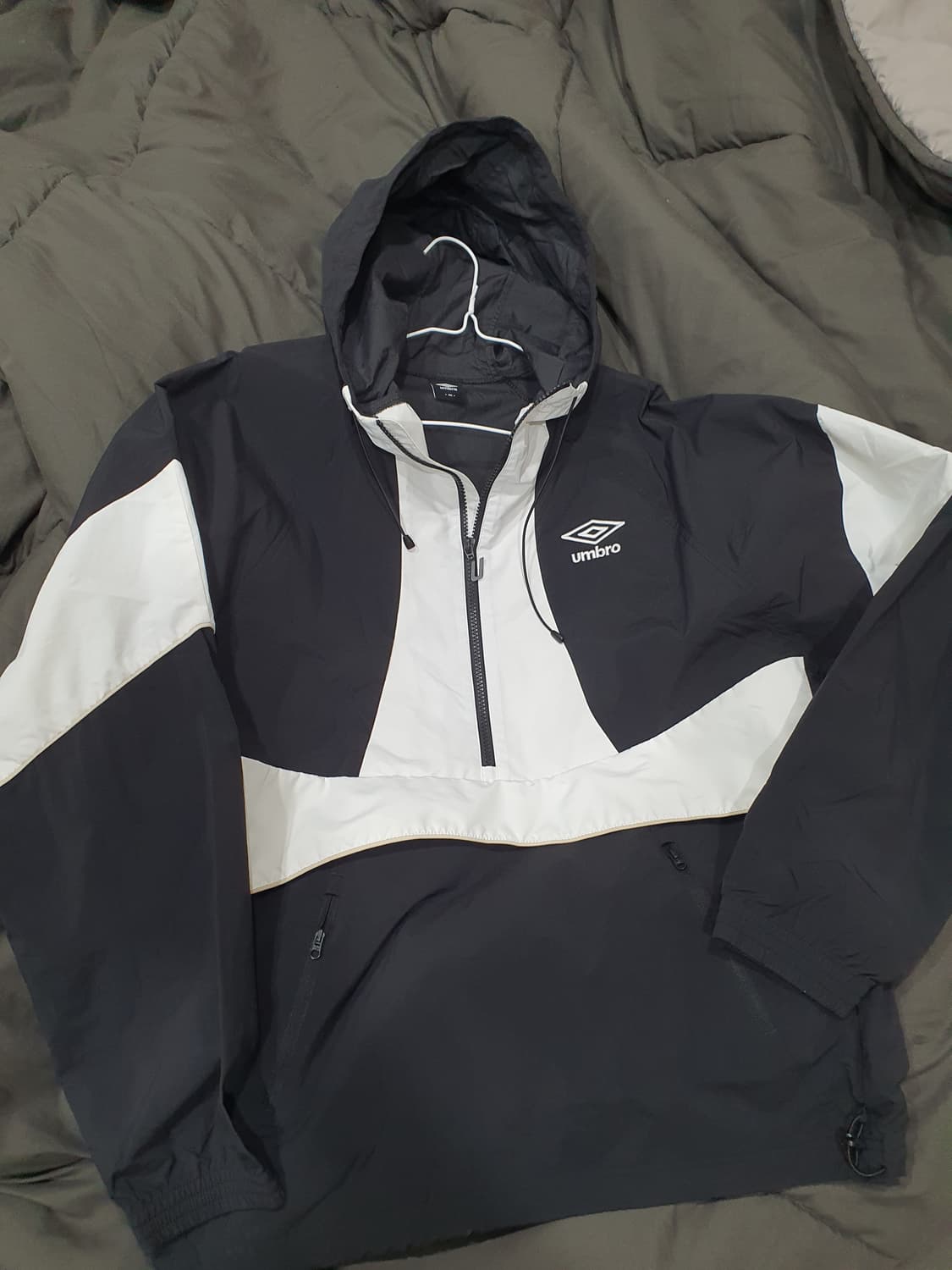 엄브로 횐검 아노락  상품이미지2