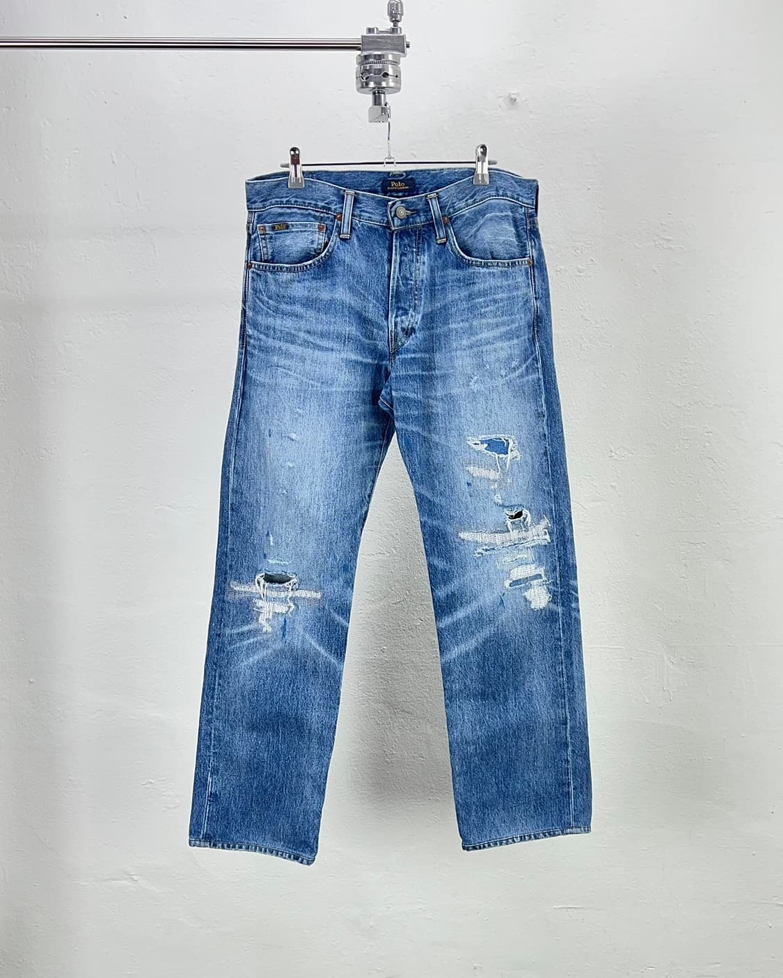 폴로 랄프로렌 클래식 핏 디스트레스 데님 팬츠 상품이미지1