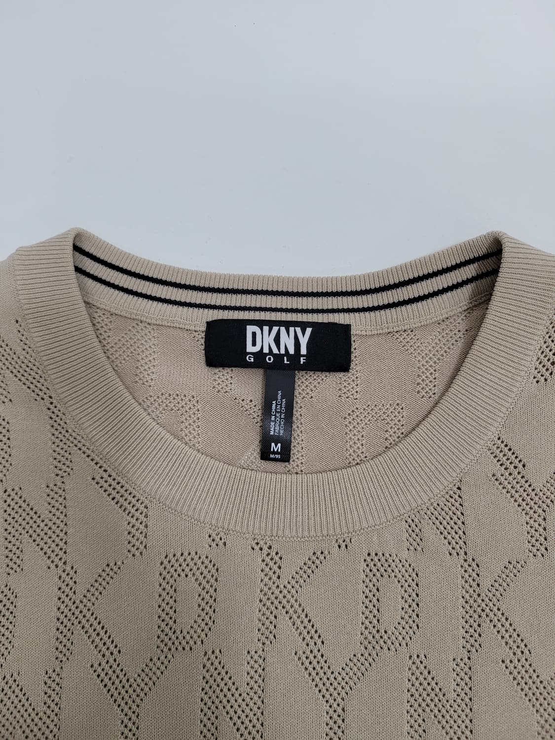 DKNY 23SS 한섬 DKNY 레이온 혼방 반팔 니트 / 여 M 베이지 상품이미지6