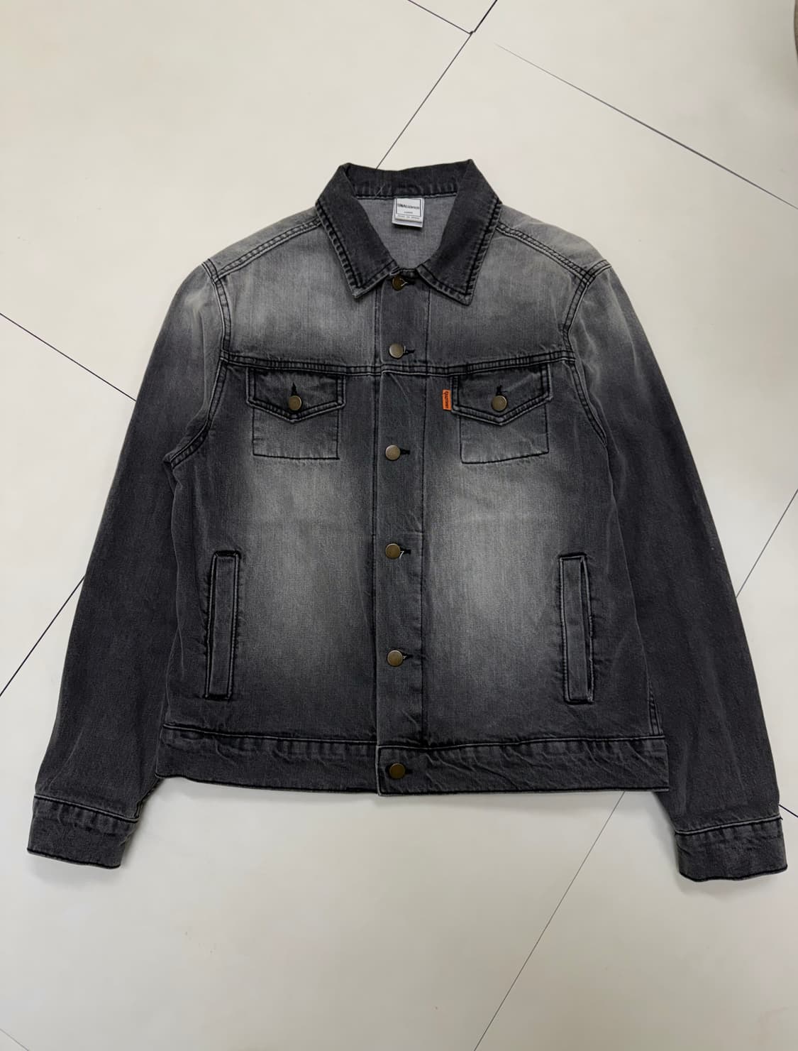 Unalloyed 어널로이드 플라워 워크 데님 트러커 자켓 그레이 상품이미지2