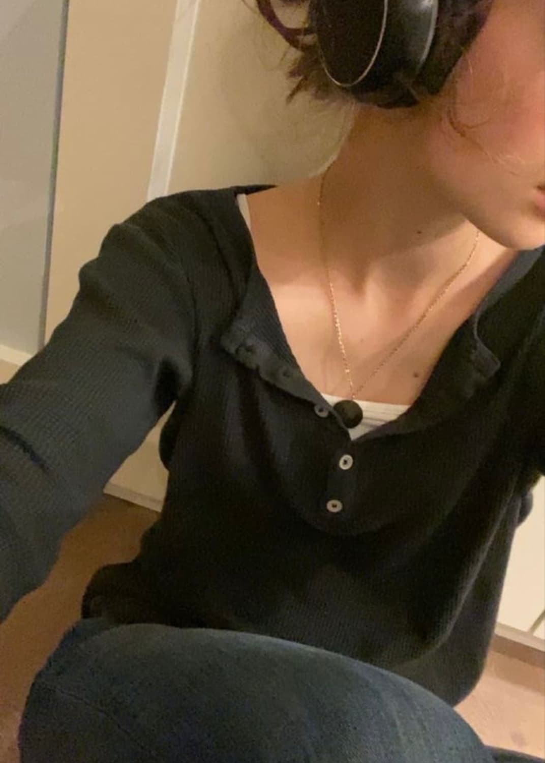 브랜디멜빌 버튼 니트 상품이미지1