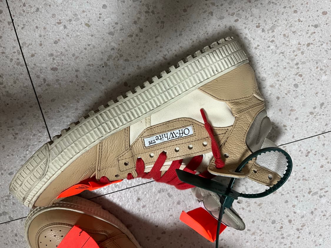 Off white  상품이미지5