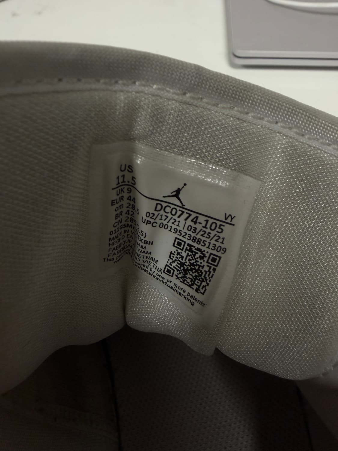 조던 1 로우 화이트 울프 그레이 285 상품이미지3