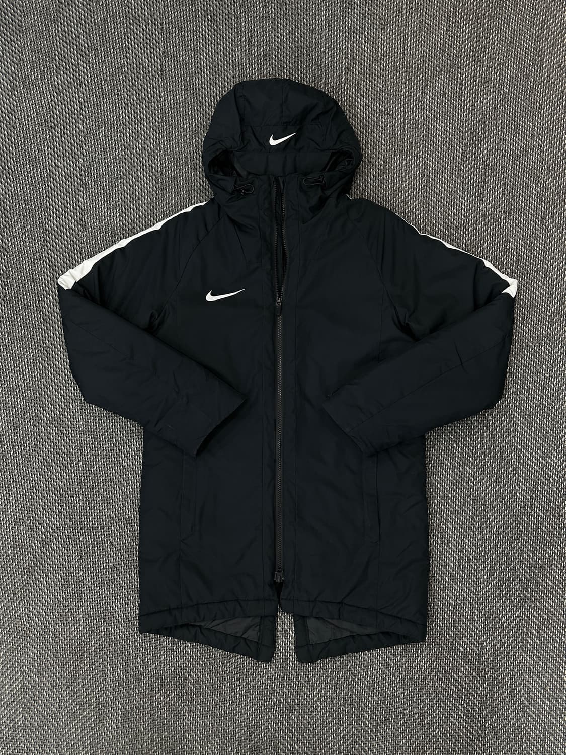 나이키 패딩 블랙 상품이미지1