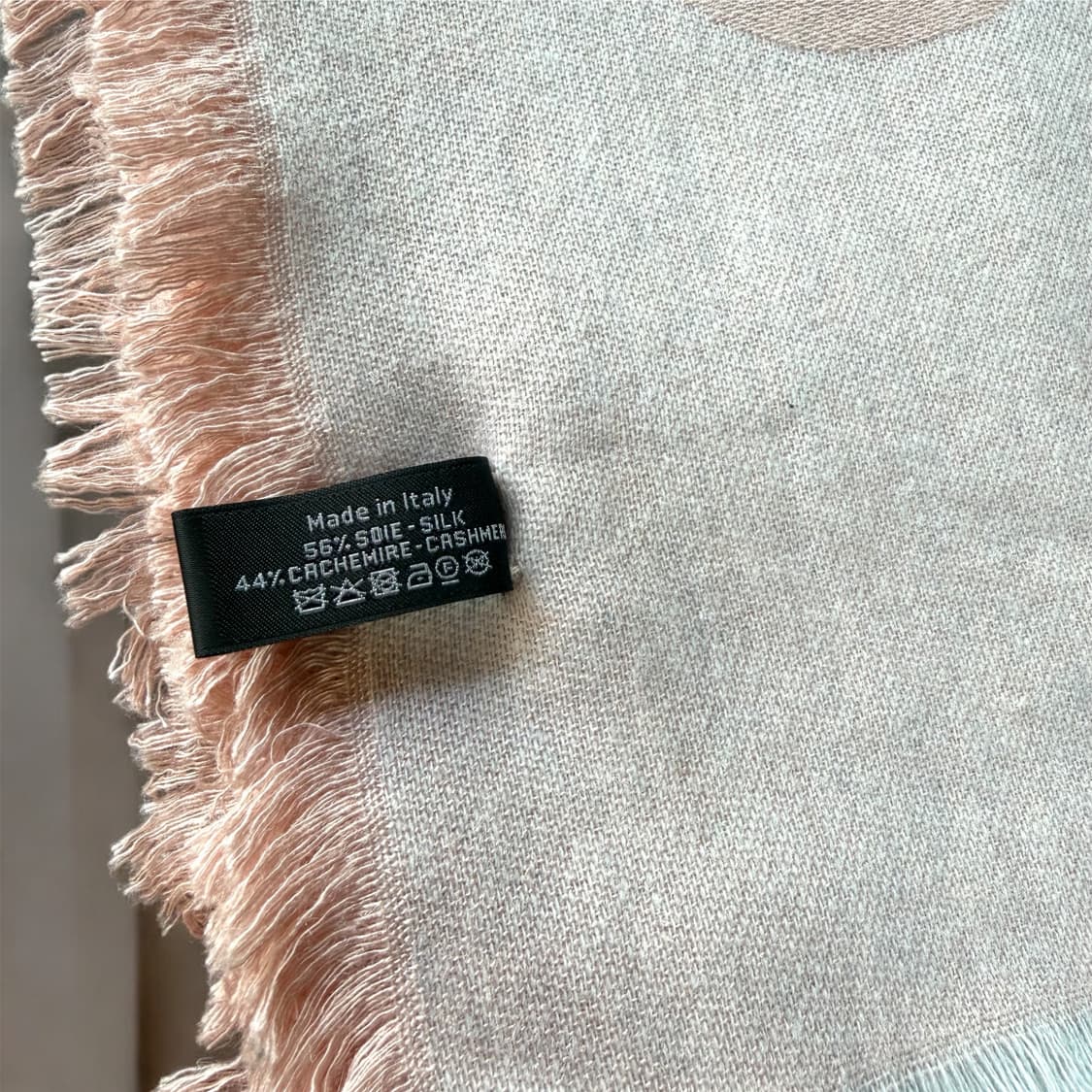 코코 샤넬 23-24FW 캐시미어 실크 대형 머플러 상품이미지5