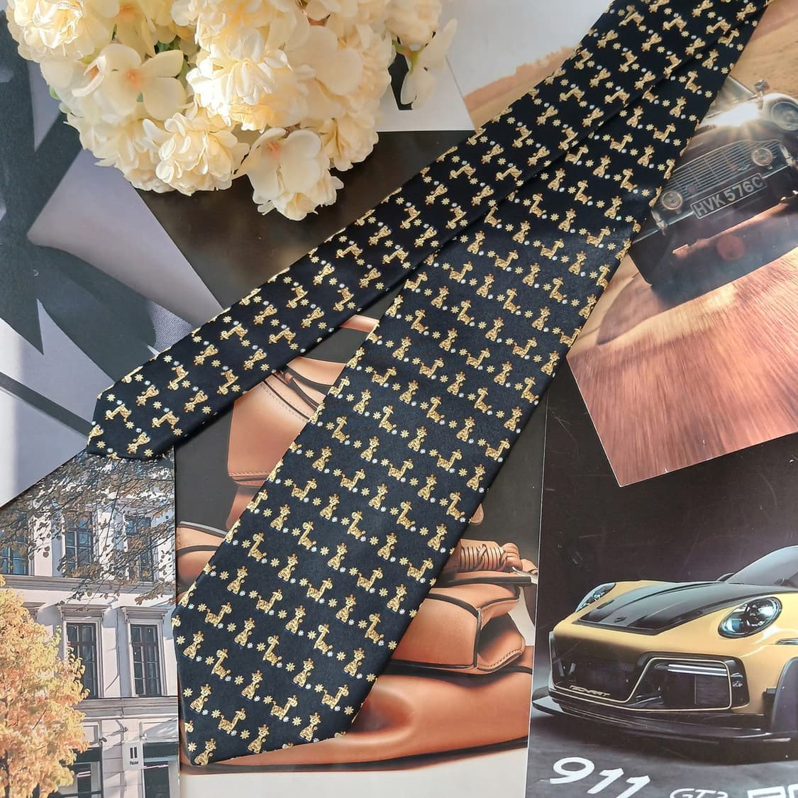 니나리치 실크 블랙 기린 패턴 넥타이 8.6cm A+등급 A19237
 상품이미지3