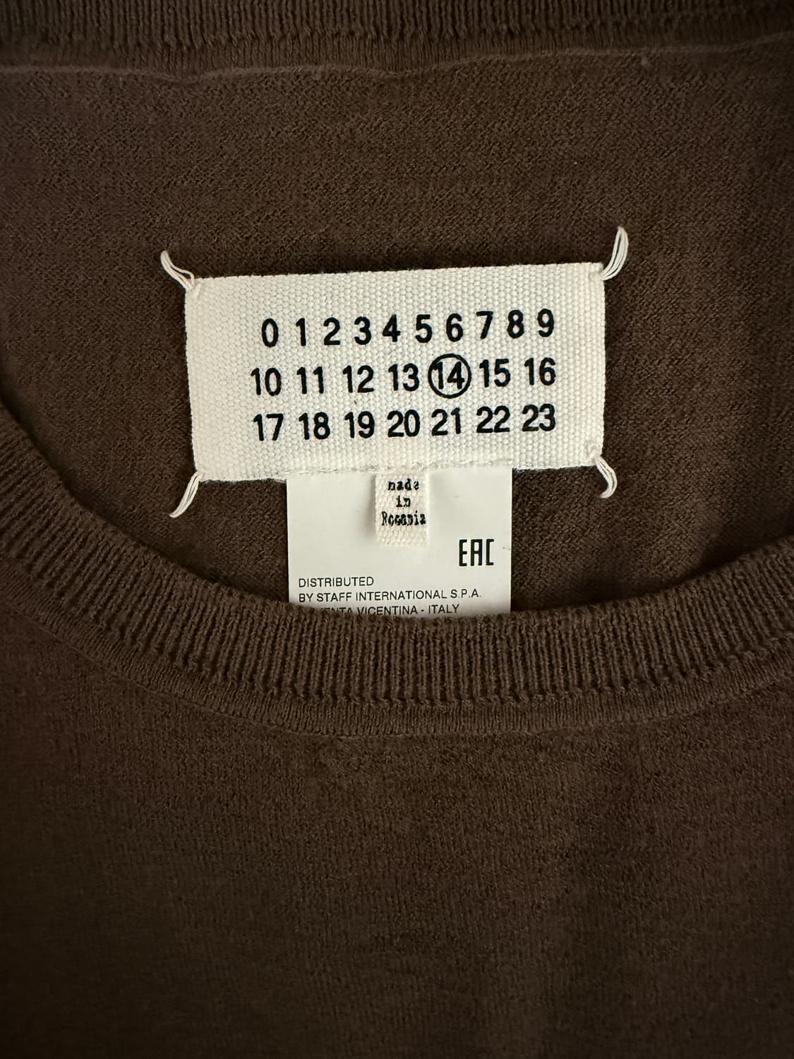 메종 마르지엘라 16fw 브라운 니트 상품이미지3