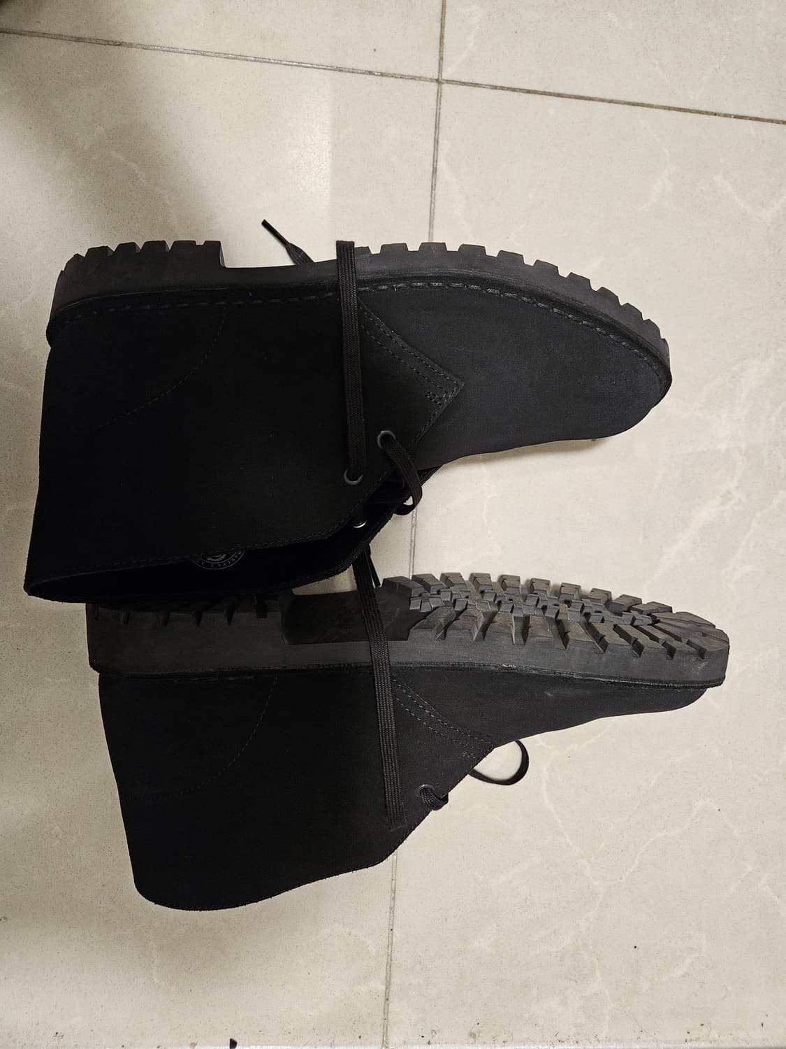 CLARKS 클락스 데저트 락 스웨이드 블랙 부츠 상품이미지8