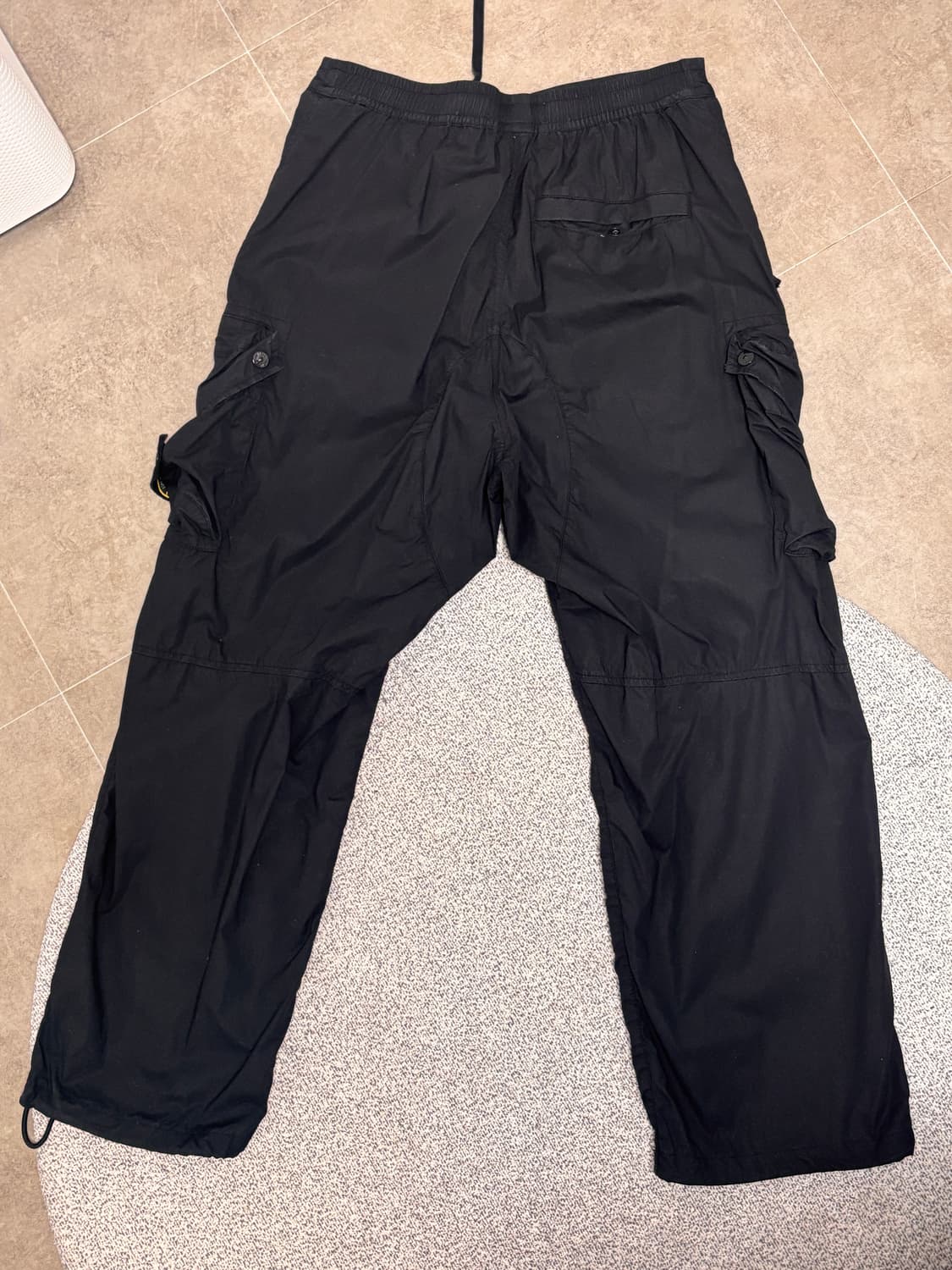 새상품급 21 S/S 스톤아일랜드 카고 탄창팬츠 32 블랙 상품이미지2