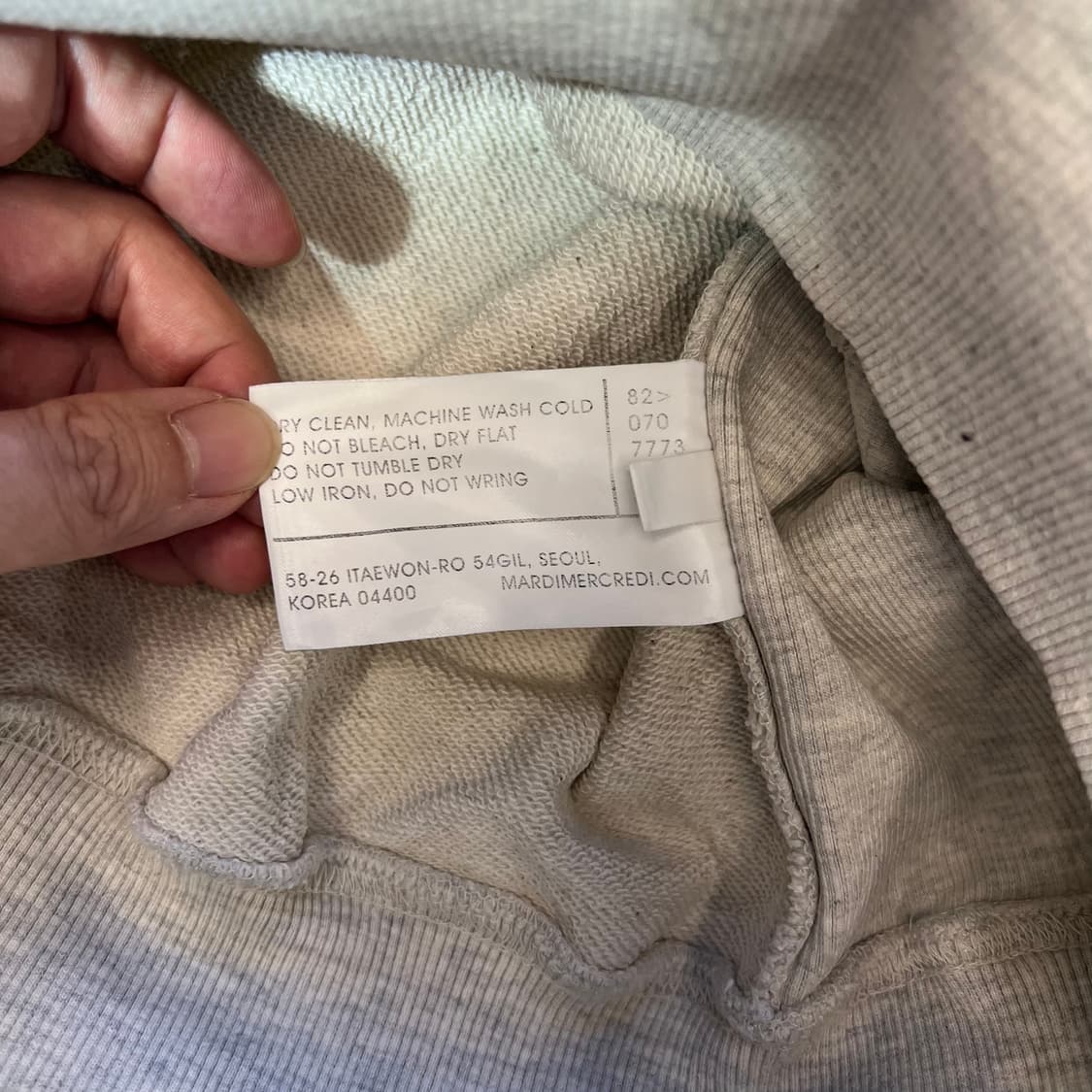 [FREE]마르디 메크르디 빅로고 맨투맨 상품이미지4