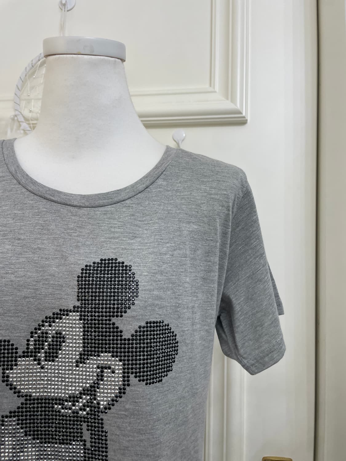 charcoal stone mickey point loose top 상품이미지6