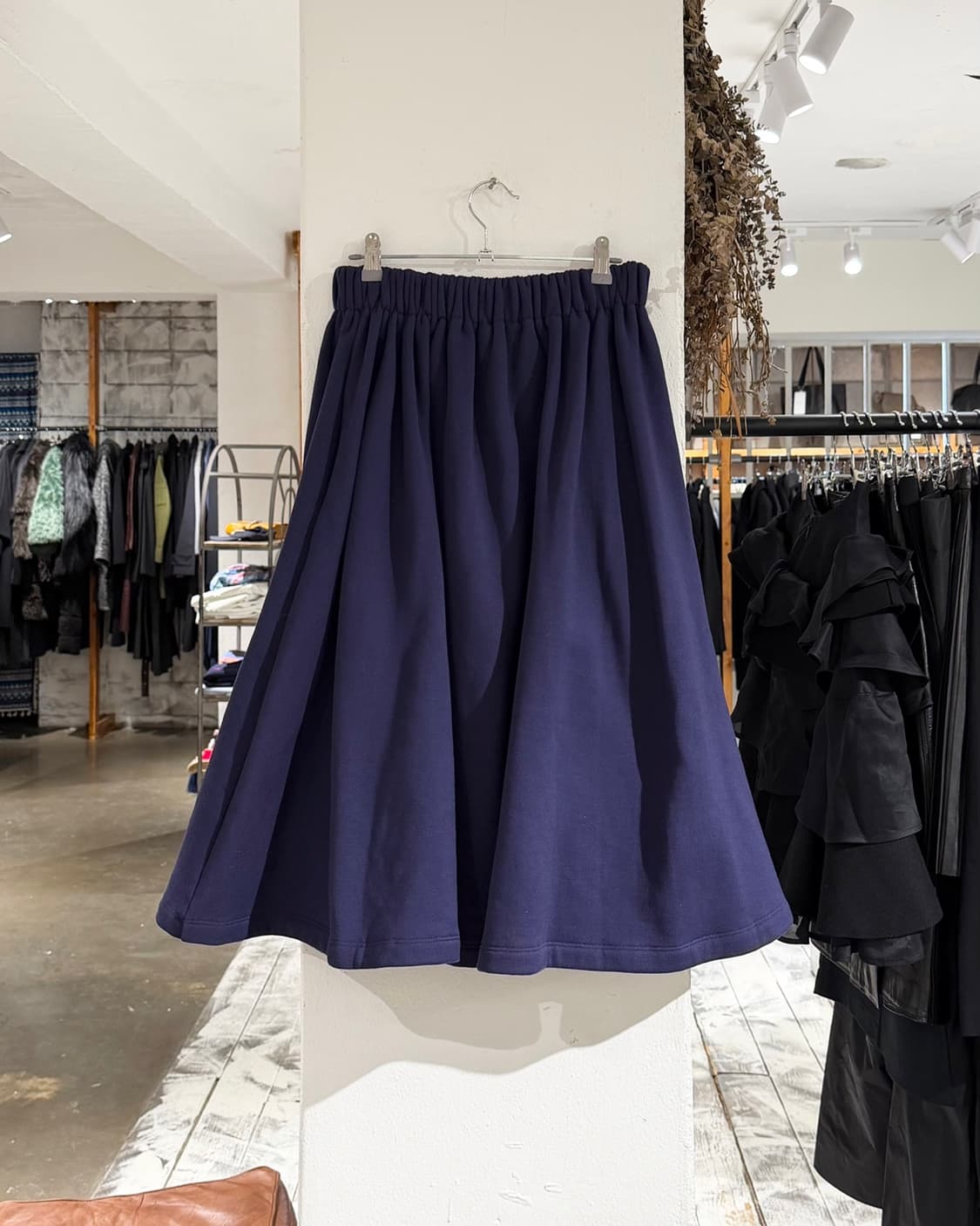 마르니 네이비 기모 플레어 스커트 상품이미지4