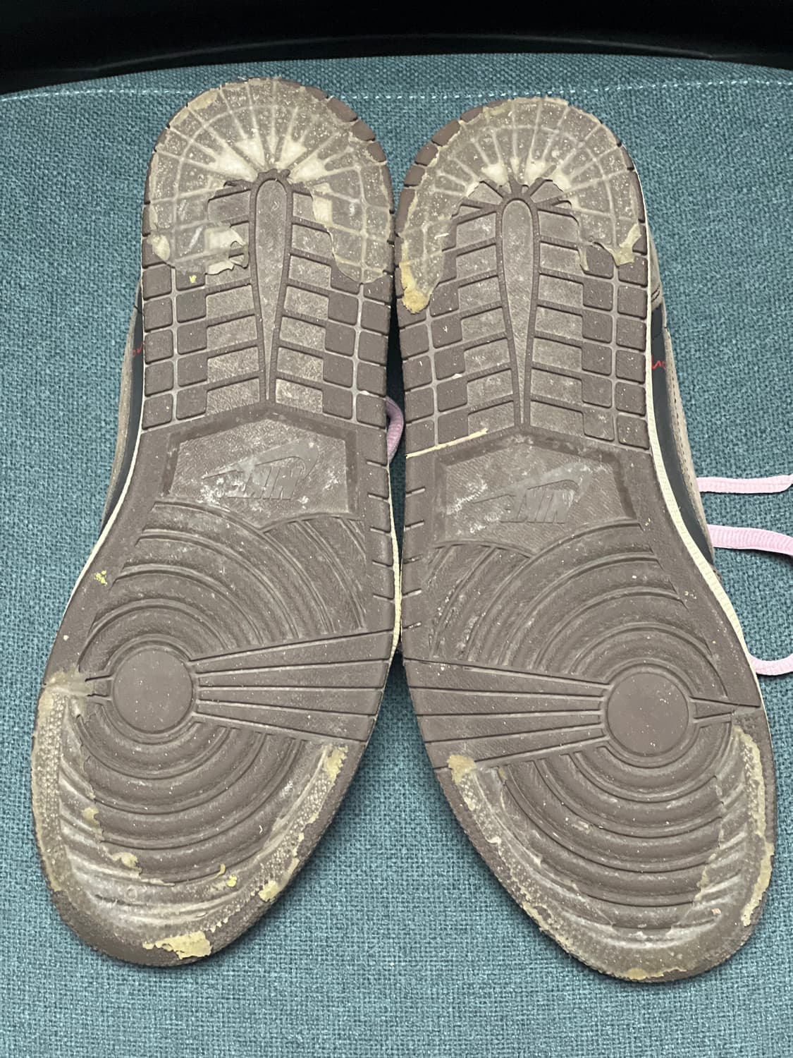 트래비스 스캇 조던 로우 모카 상품이미지5