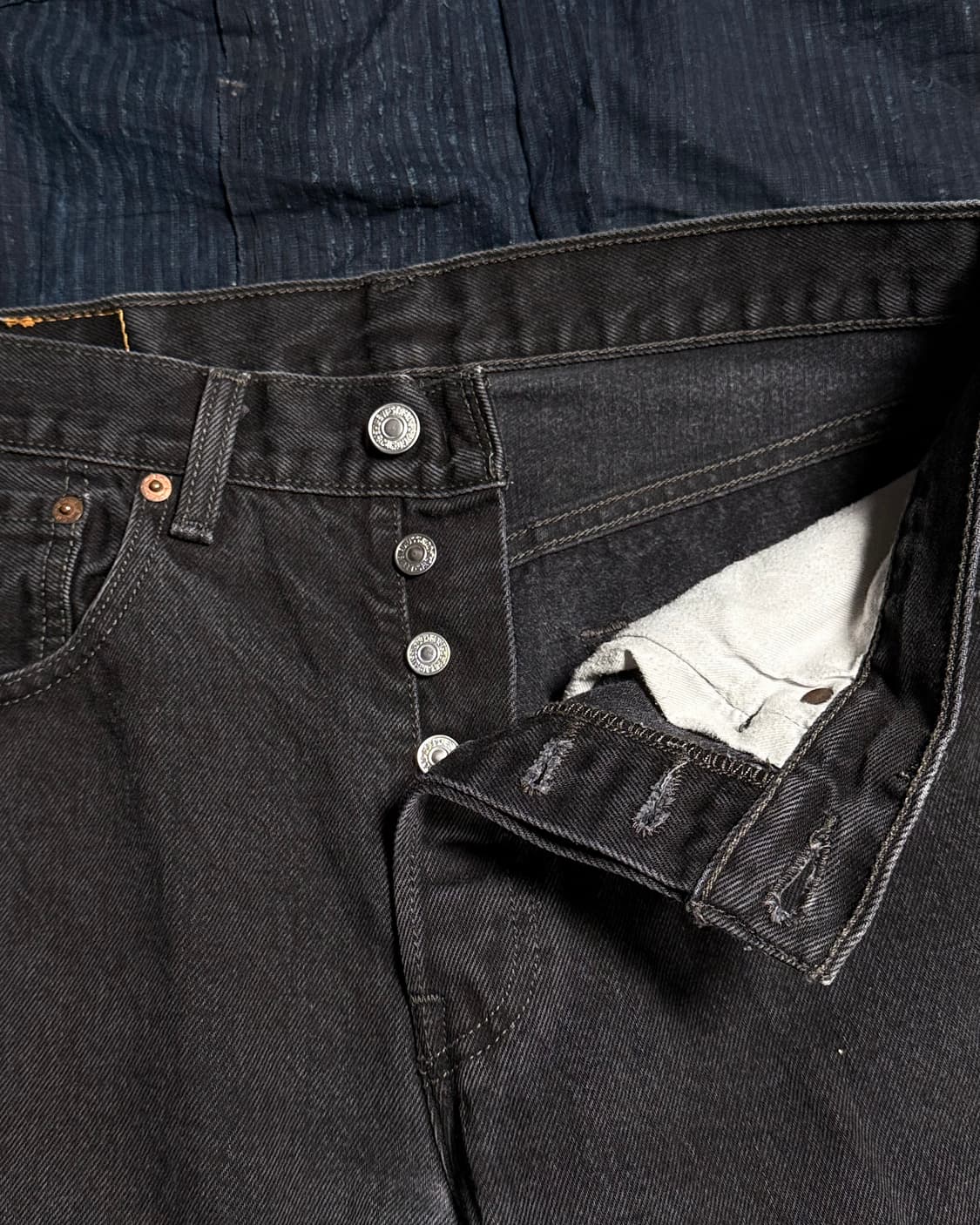 리바이스 501 스트레이트핏 블랙 데님 팬츠 32 상품이미지2