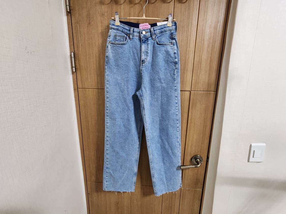 (27)여성 다리미진 스트레이트 데님 팬츠 상품이미지1