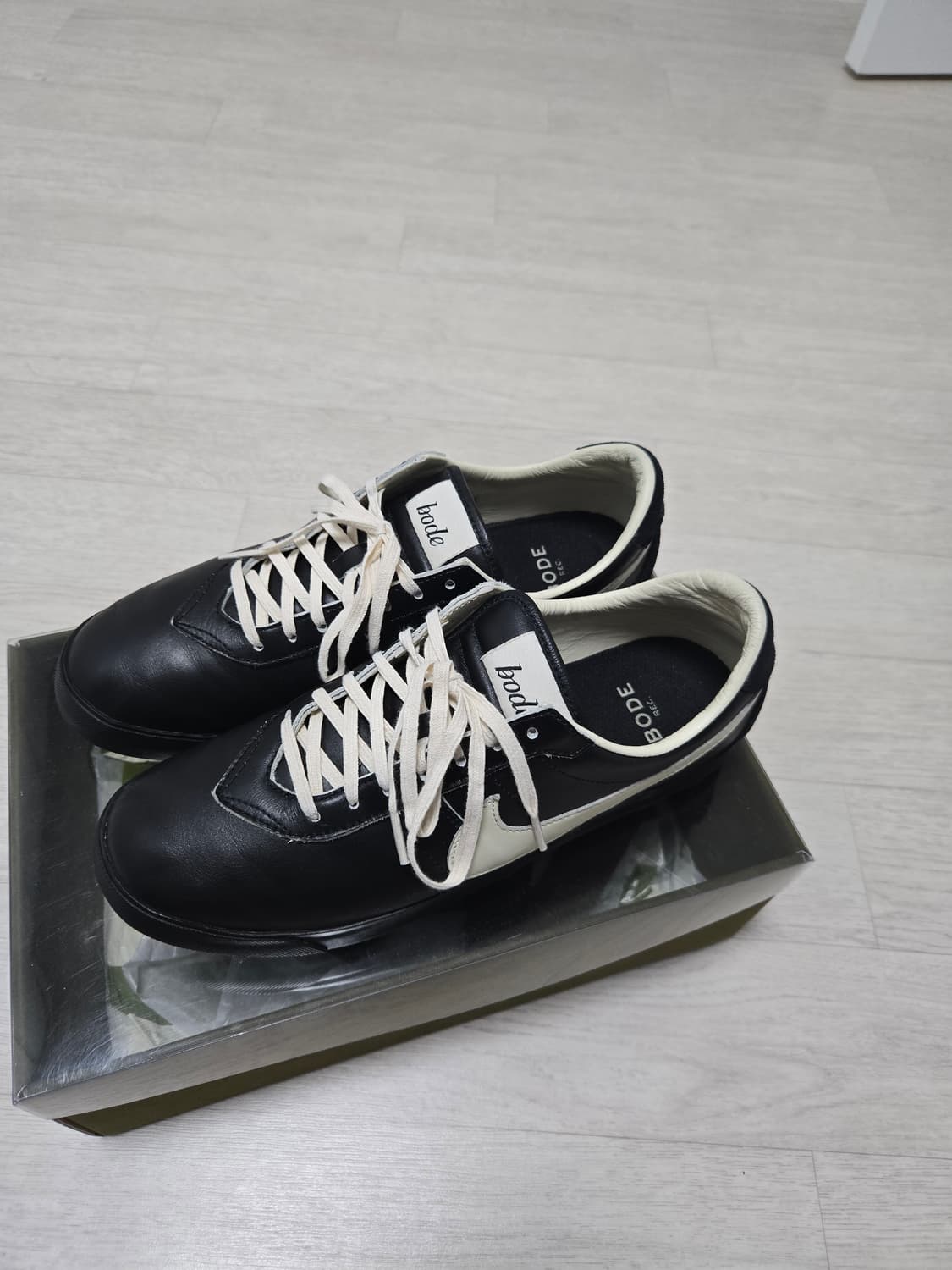 나이키 x 보디 아스트로그래버 SP 블랙 앤 코코넛 밀크 270팝니다 상품이미지2