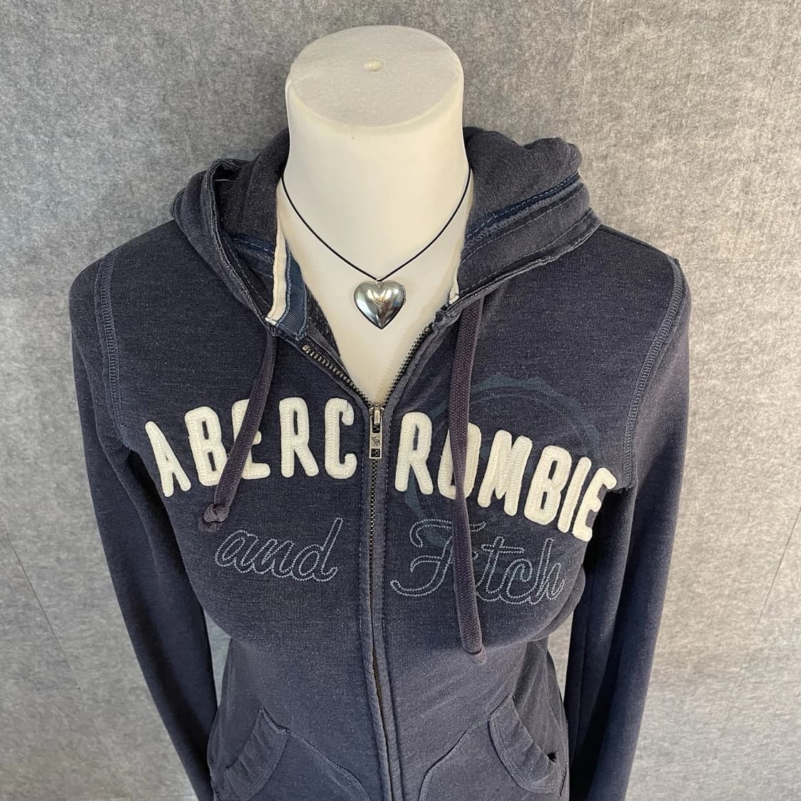  아베크롬비 앤 피치 Y2K 빈티지 슬림핏 후드 집업 상품이미지2