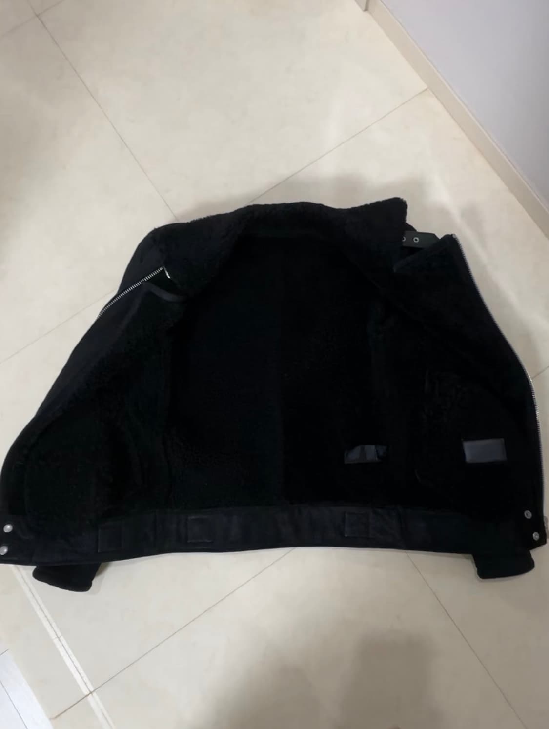 올세인츠 XS 블랙 무스탕 자켓 상품이미지4