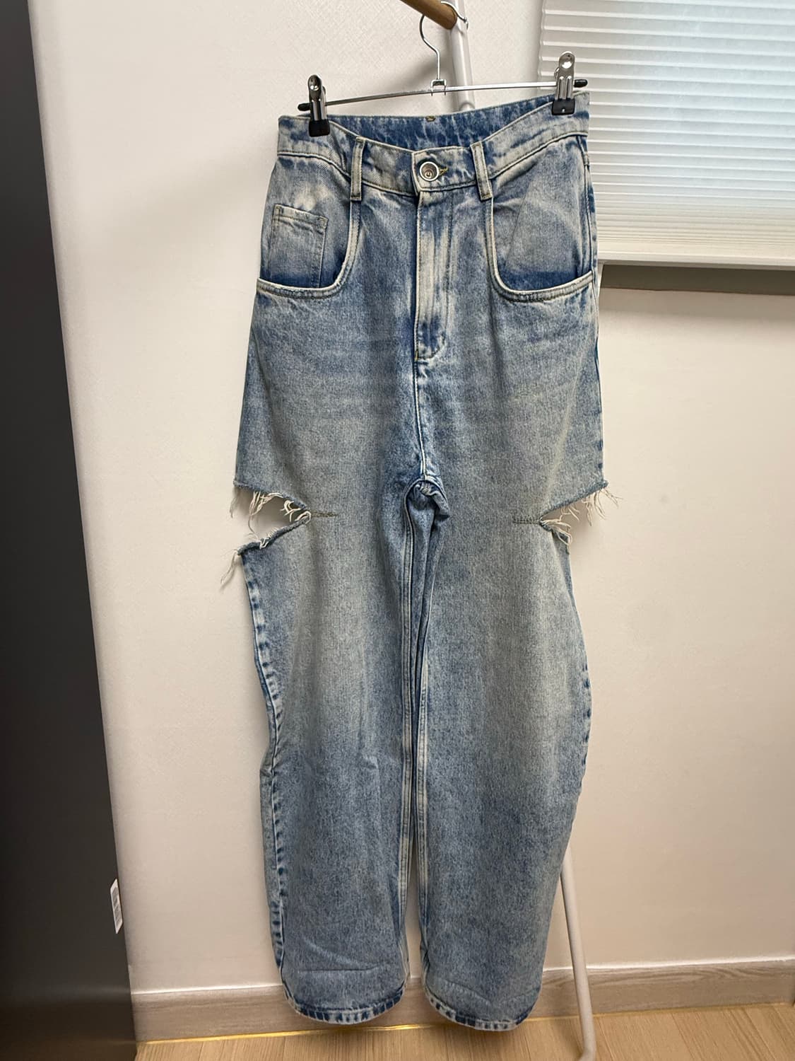 마르지엘라 컷아웃 데님팬츠 상품이미지1