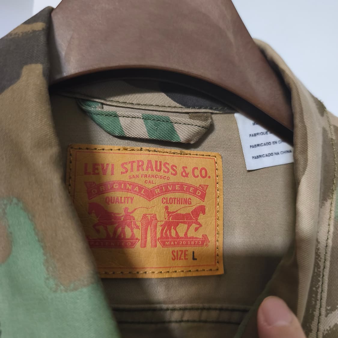 [L] 리바이스 카모 트러커 자켓 상품이미지3