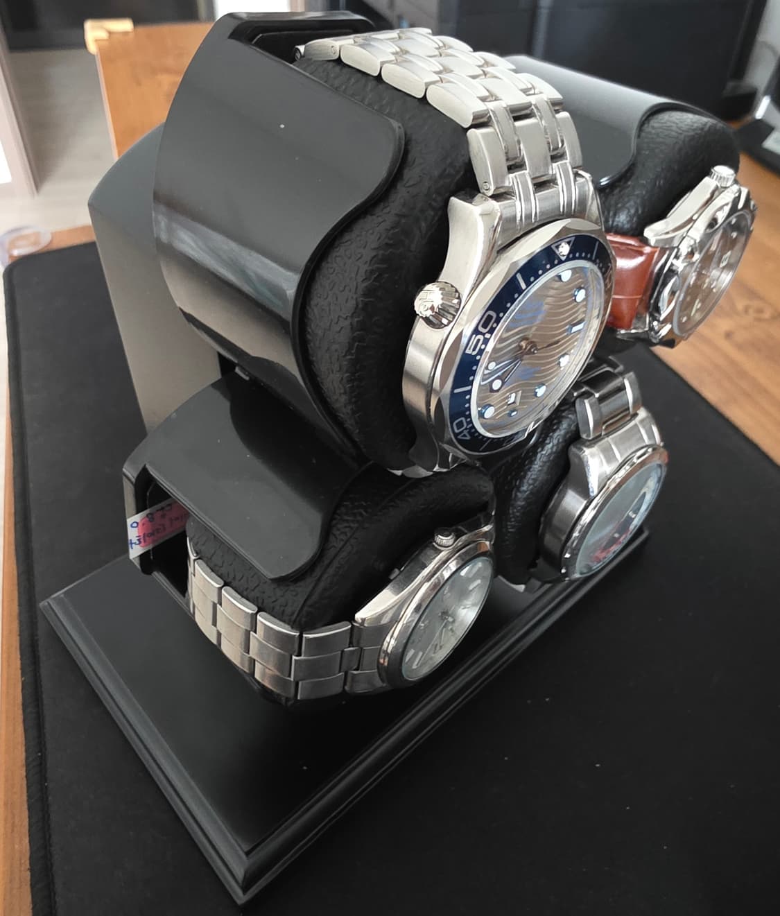 워치 Winder 4구 (새제품급) 
시계 보관 및 자동태엽감기 상품이미지2