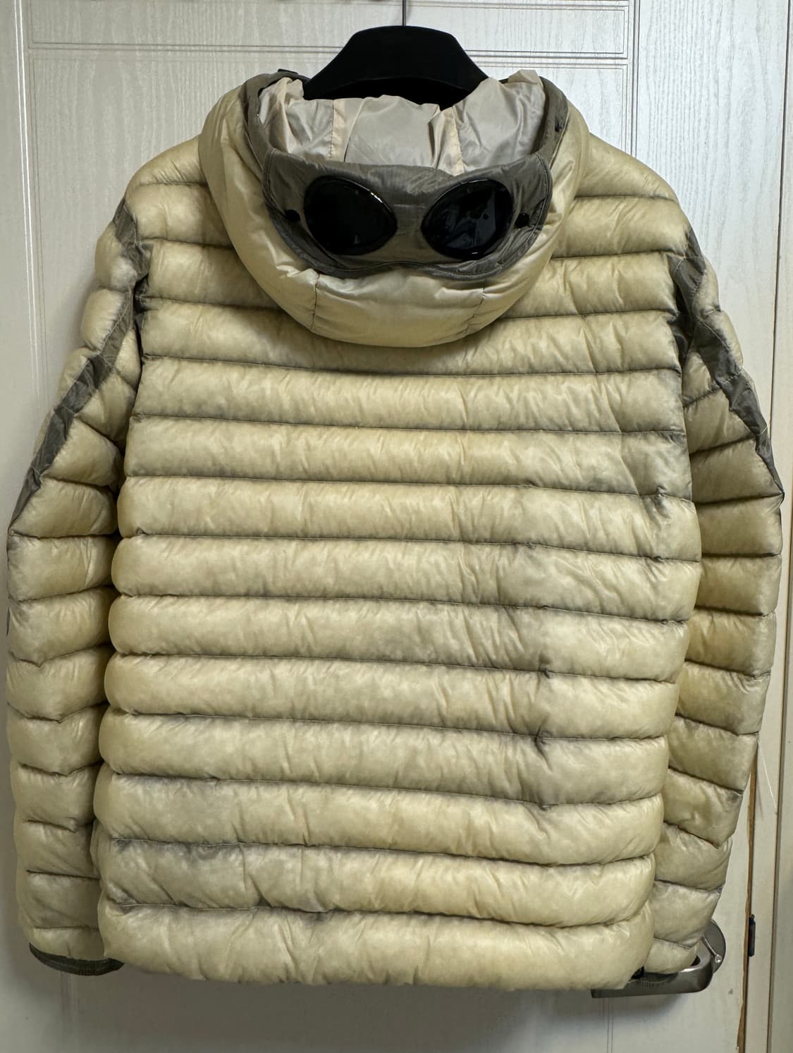 [XL] 25FW CP컴퍼니 DD쉘 고글 경량패딩 피스타치오 판매 상품이미지2