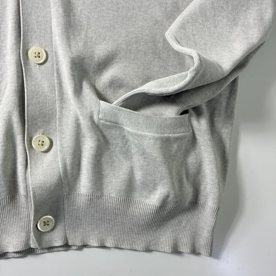 Polo  폴로 랄프로렌 자수 피마코튼 라이트그레이 브이넥 니트 가디건  상품이미지4