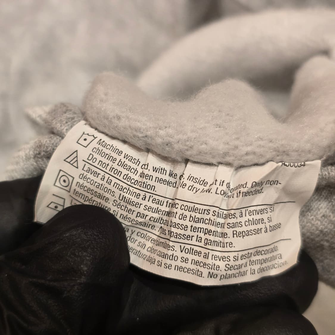 하네스 디즈니랜드 60주년 기념 다이아몬드 셀레브레이션 스웨트셔츠 상품이미지5