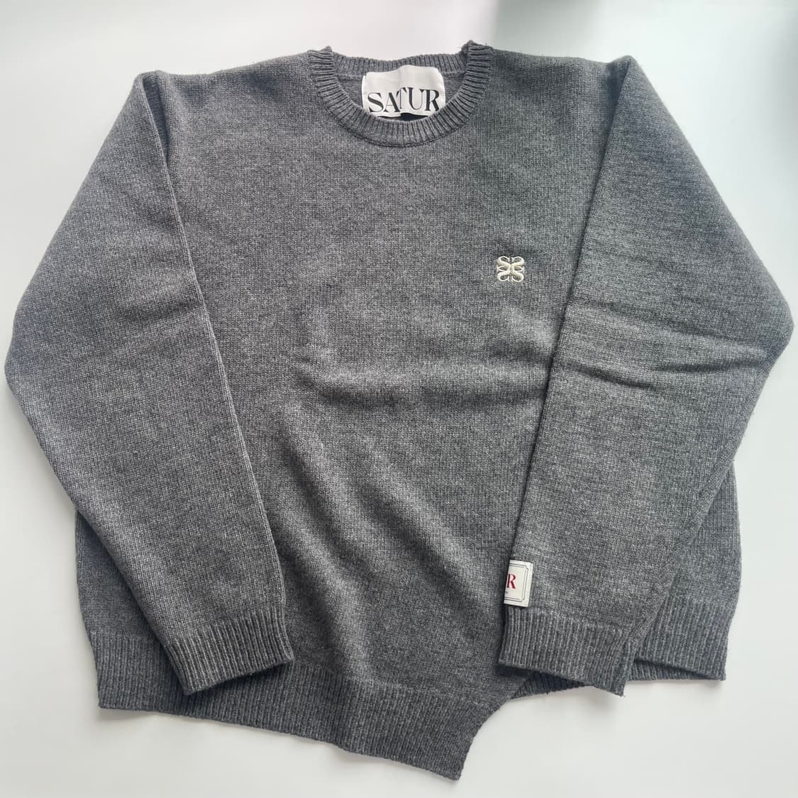 SATUR 세터 언발란스 캐시미어 블렌드 니트 상품이미지1