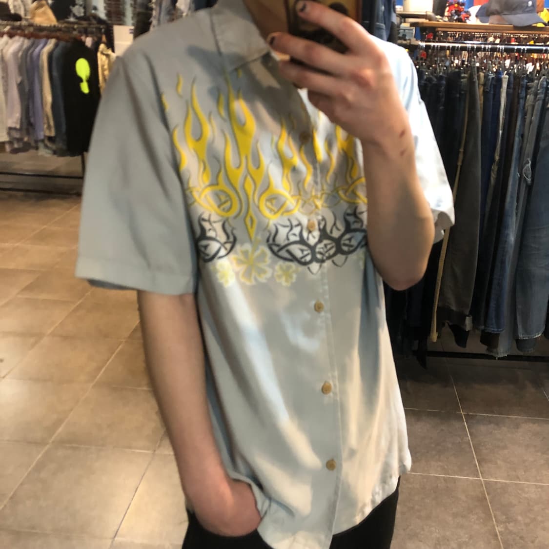 [NO.9] y2k 트라이벌 반팔 셔츠 그레이 상품이미지2