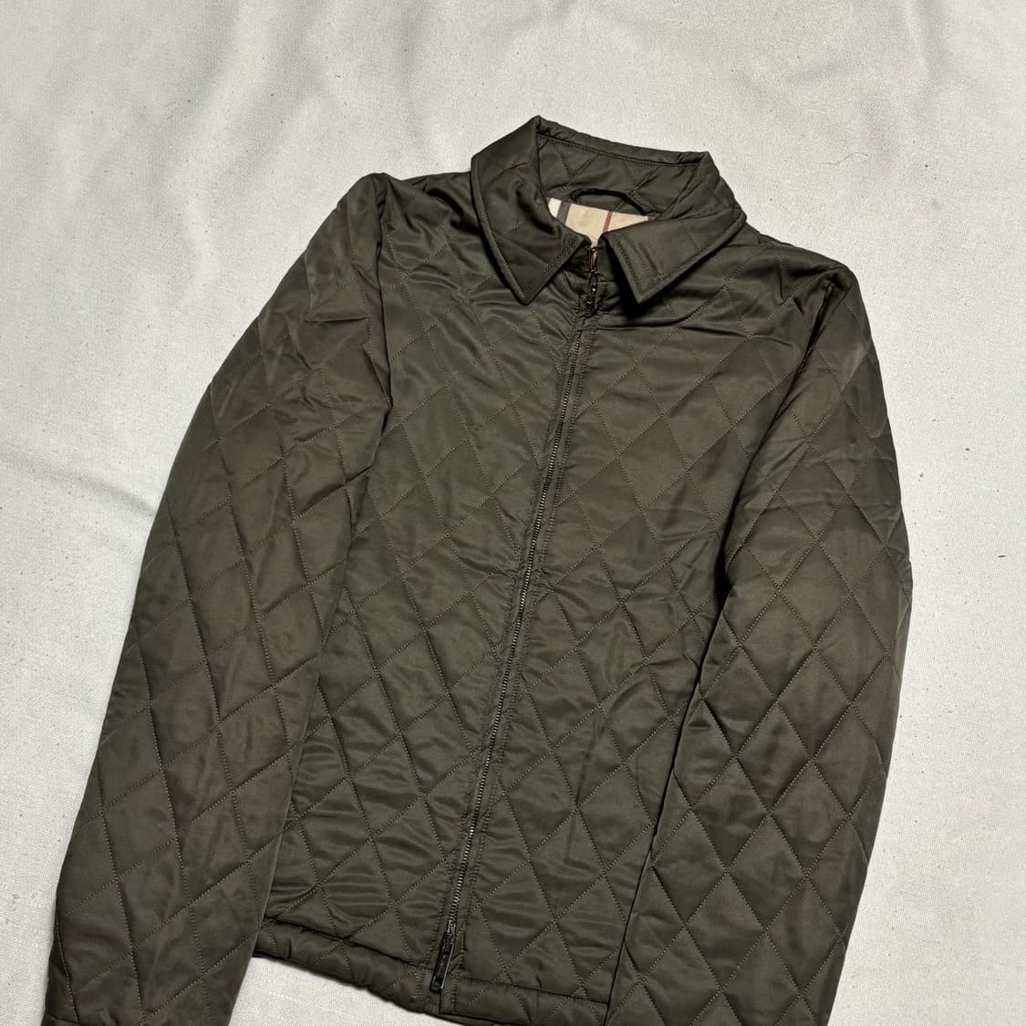 XS 버버리 여성용 카키 퀄팅 자켓 상품이미지1