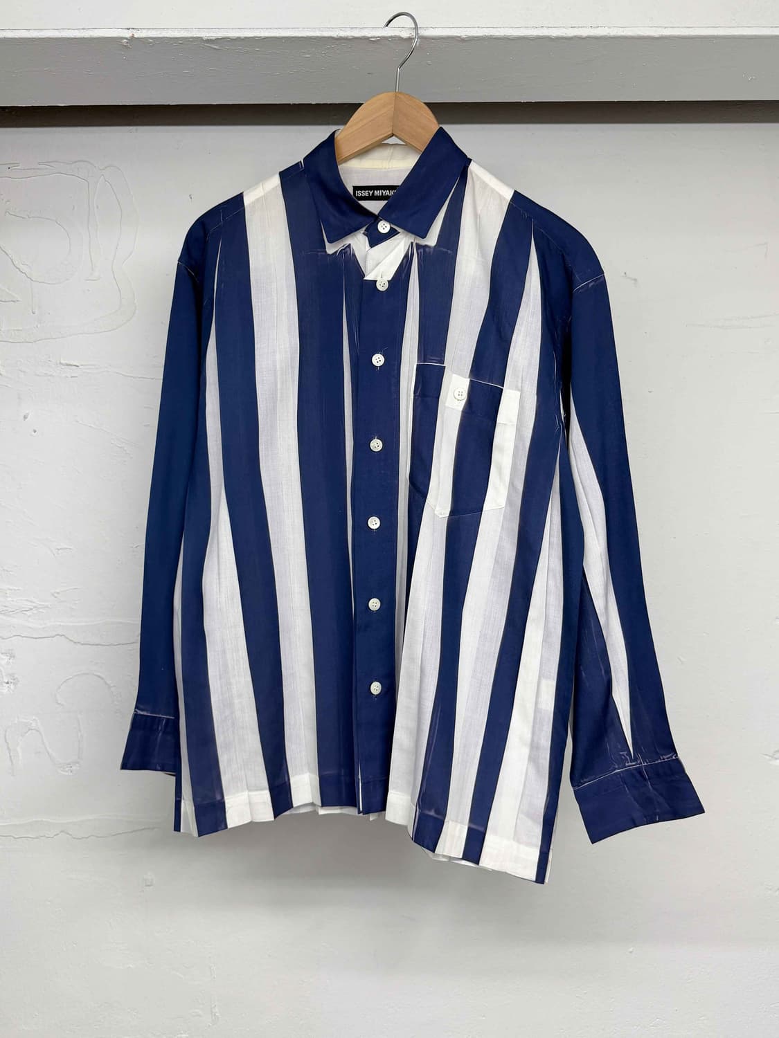 이세이미야케 맨 주름가공 셔츠 상품이미지1