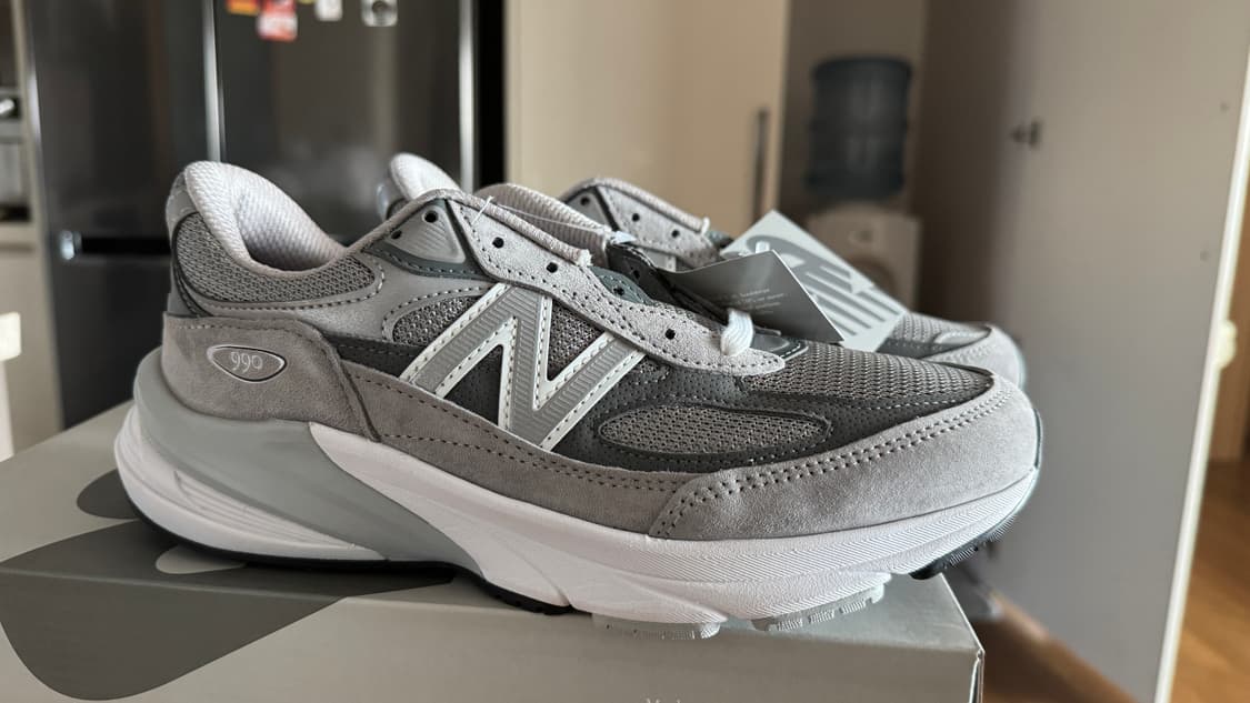 새제품 뉴발란스 990v6 그레이 250 상품이미지1