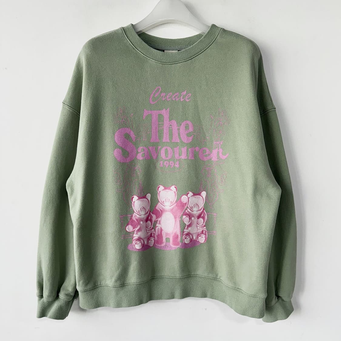 폼더스토어 그래픽 루즈핏 맨투맨 상품이미지1