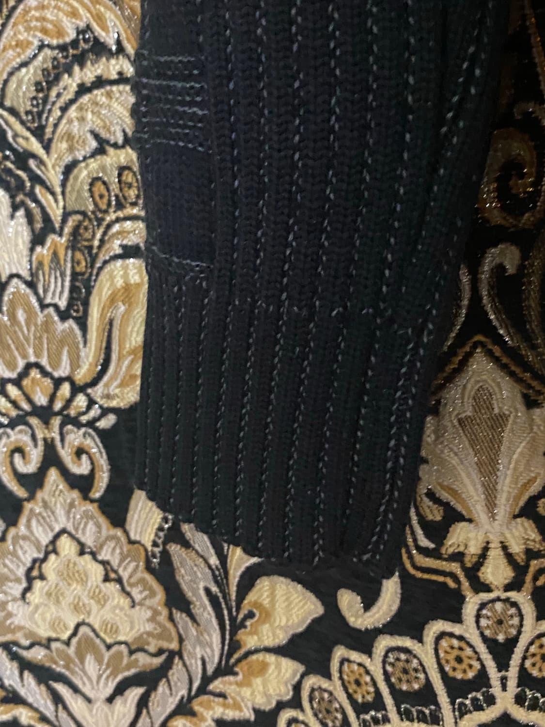 [정품] 베르사체 블랙 자카드 한정판 니트 집업 (Size 48) 상품이미지5