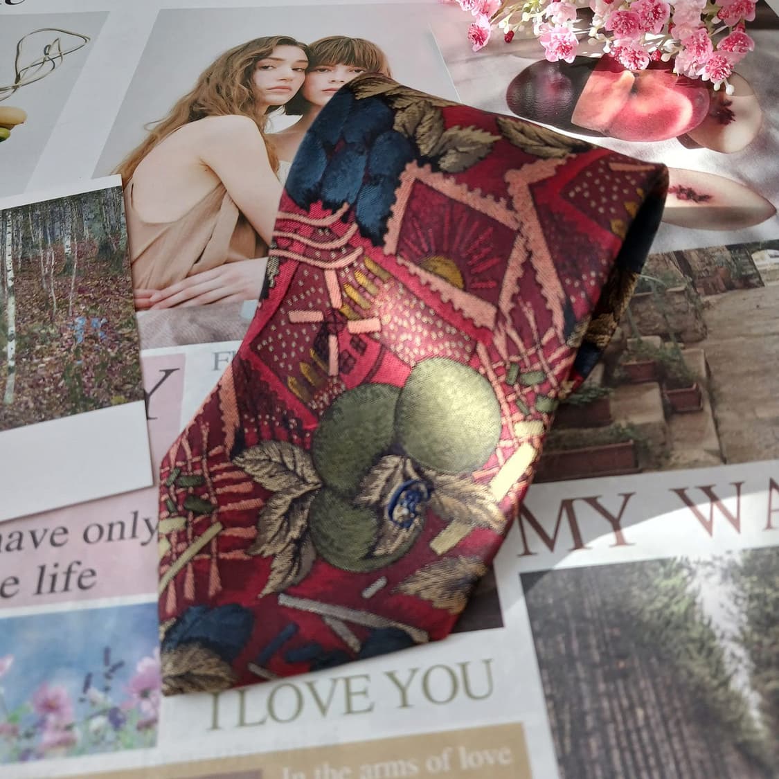 
세루티 실크 레드 자카드 패턴 넥타이 9.5cm A+등급 A19279
 상품이미지2