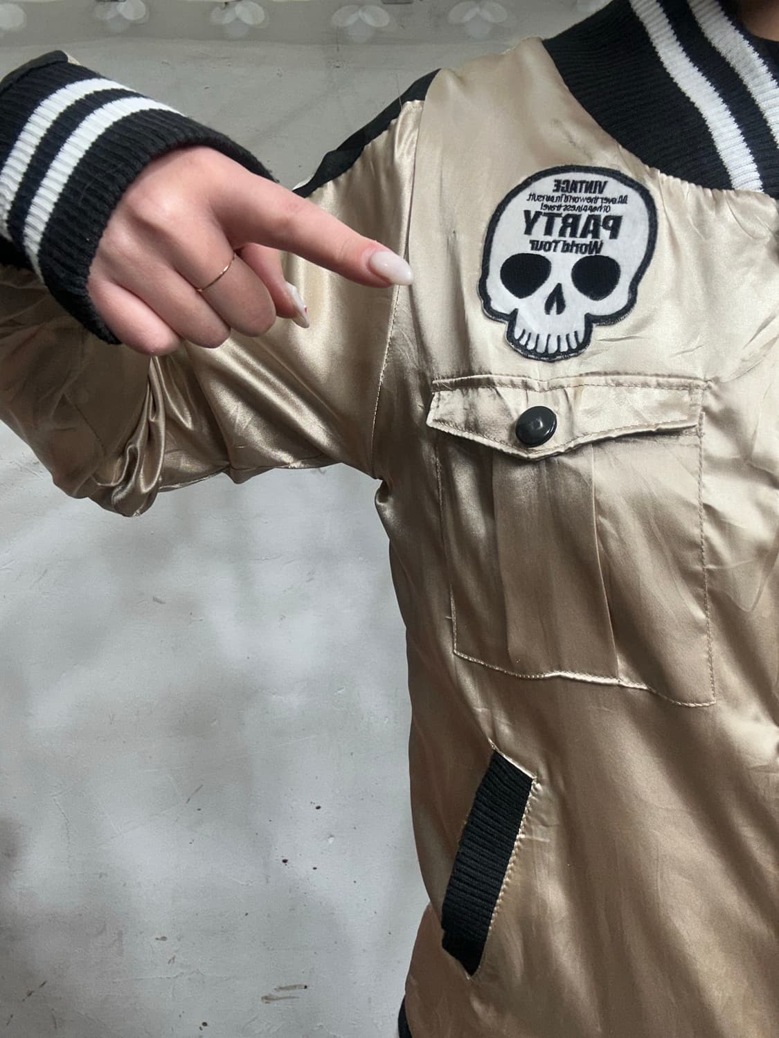 일본 빈티지 y2k 베이지 와투케 해골 스카잔 자켓 상품이미지4