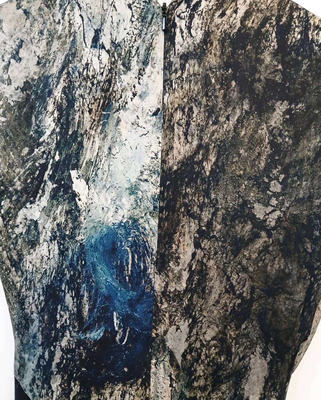 [실크90%] 헬무트 랭(HELMUT LANG) 레이븐 프린트 드레이프 상품이미지6