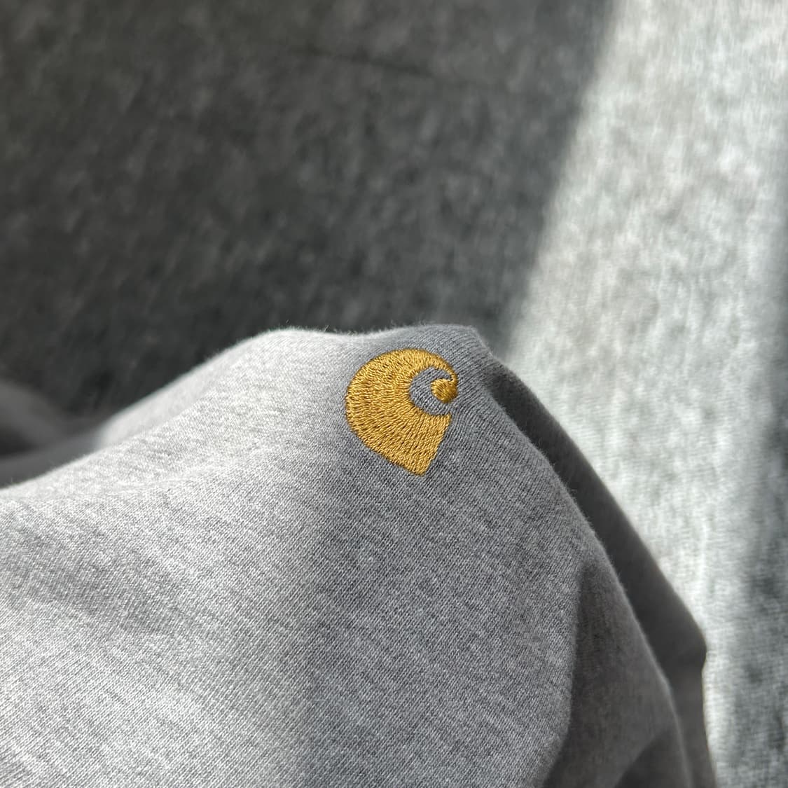 칼하트 wip 체이스 코튼 반팔티셔츠 상품이미지4