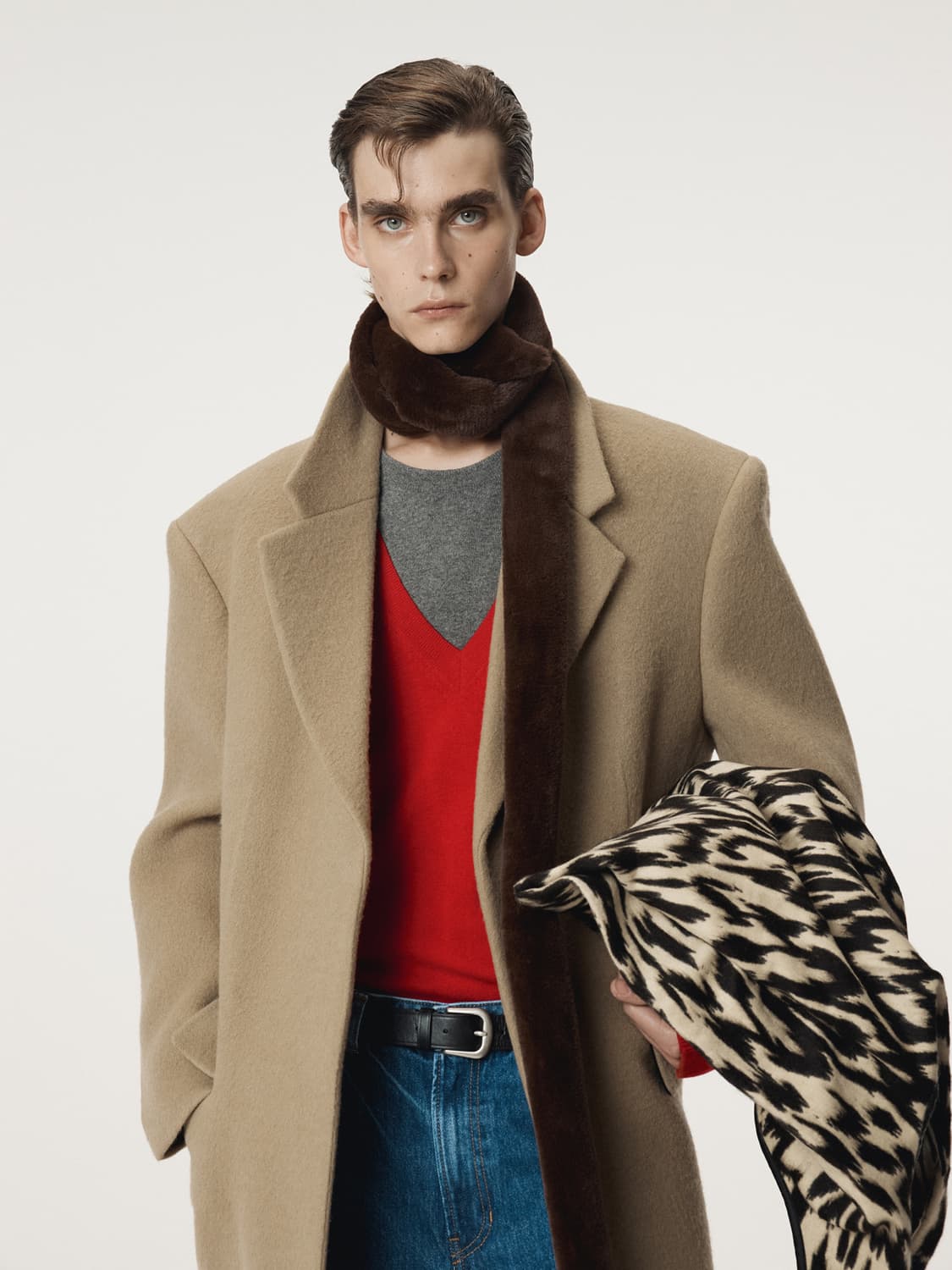 렉토 25FW 콘트라스트 카라 브이넥 니트 레드 상품이미지4