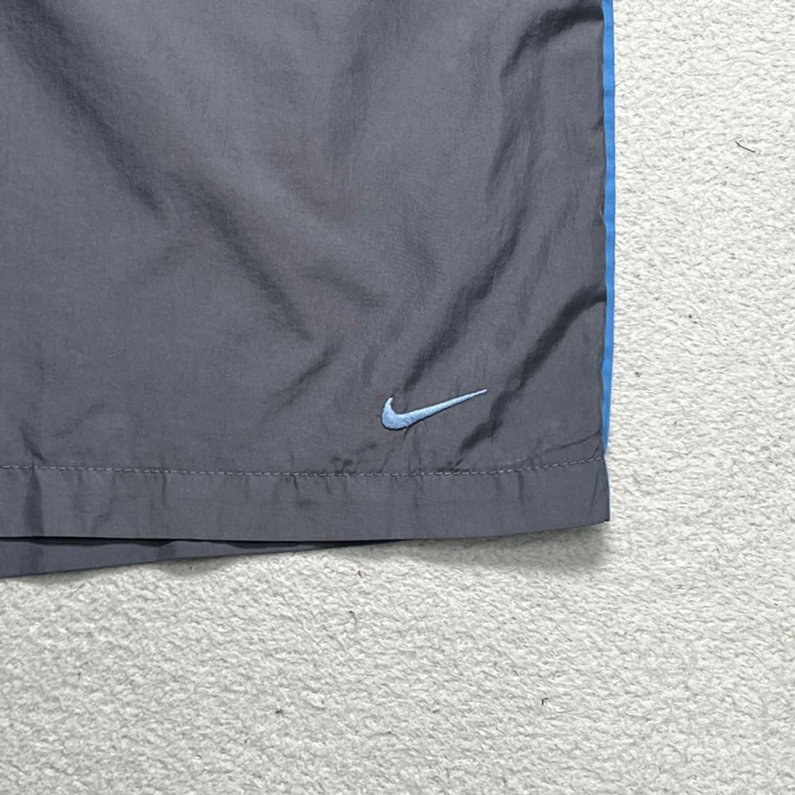  NIKE 올드스쿨 트레이닝 쇼츠 그레이 L 상품이미지3