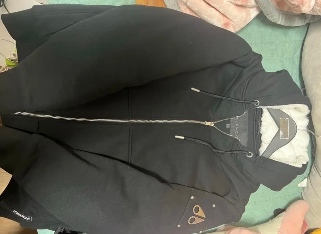 무스너클 버니스웨터 상품이미지2